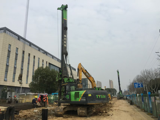 Фото №4: Роторная буровая установка TYSiM KR125A