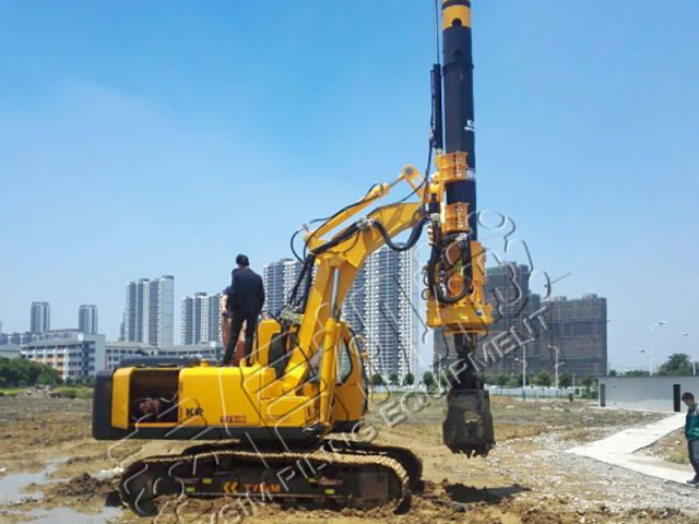 Фото №5: Роторная буровая установка TYSiM KR50A