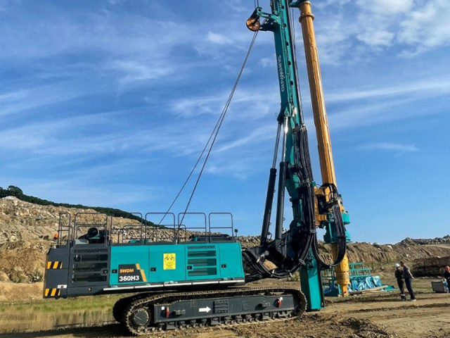 Фото №6: Роторная буровая установка SUNWARD SWDM360H3