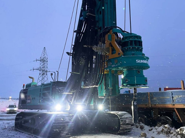 Фото №5: Роторная буровая установка SUNWARD SWDM300HA