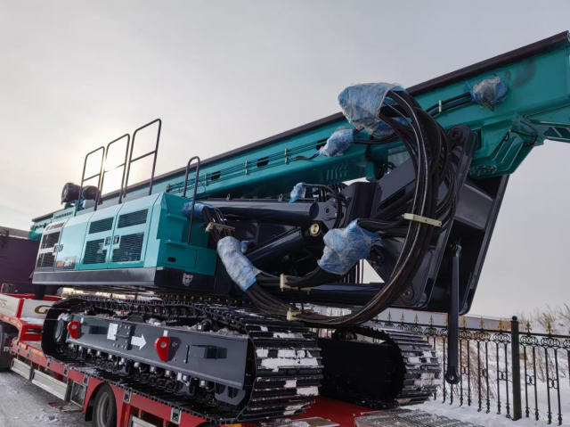 Фото №2: Роторная буровая установка SUNWARD SWDM 240 H-1