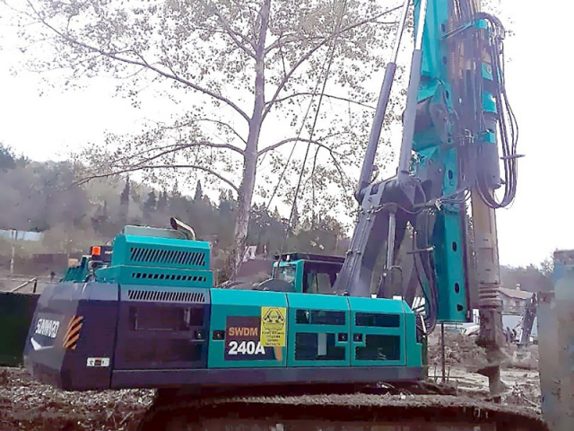 Фото №6: Роторная буровая установка SUNWARD SWDM240A