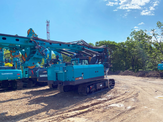 Фото №8: Роторная буровая установка SUNWARD SWDM160A
