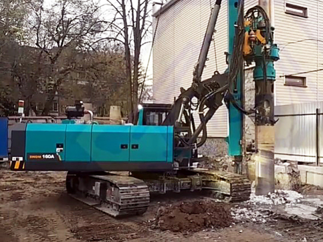 Фото №7: Роторная буровая установка SUNWARD SWDM160A