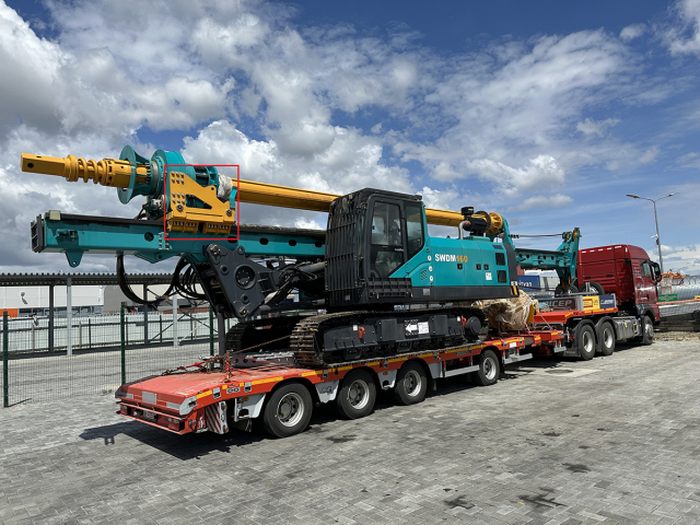 Фото №4: Роторная буровая установка SUNWARD SWDM160A