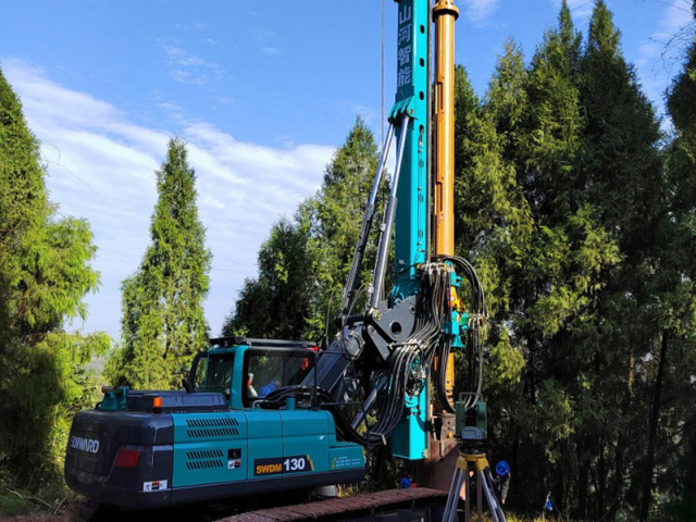 Фото №5: Роторная буровая установка SUNWARD SWDM130