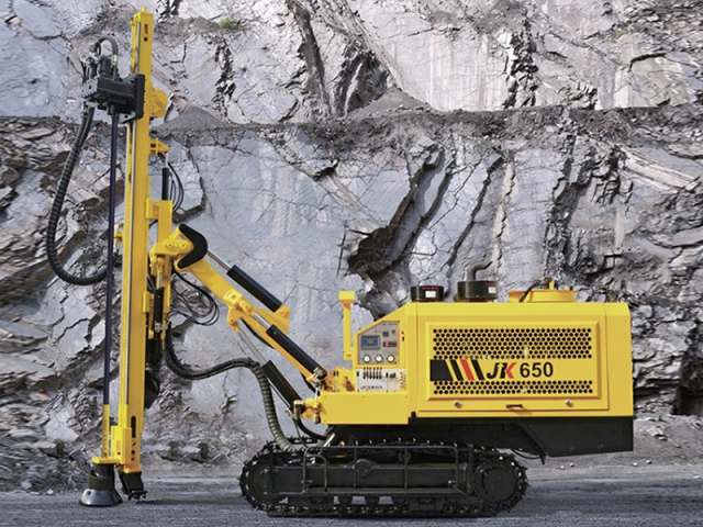 Фото №1: Установка ГНБ GOODENG JK650 с компрессором JKFD640