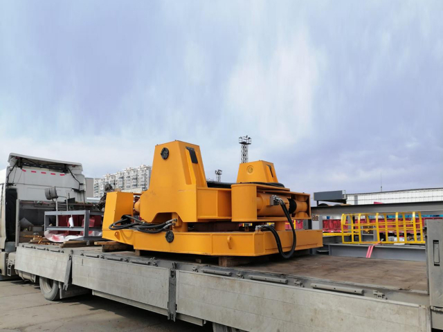 Фото №4: Обсадной стол LKJL CGJ-1500SH со вставками 1000 мм и 1200 мм для роторной буровой установки SUNWARD SWDM240